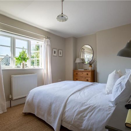 Gleneda Cottage - A Renovated, Traditional Cotswold Cottage Full Of Charm With Fireplace And Garden Bourton on the Hill Dış mekan fotoğraf