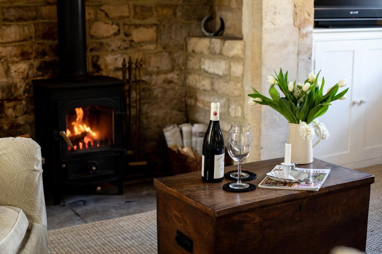 Gleneda Cottage - A Renovated, Traditional Cotswold Cottage Full Of Charm With Fireplace And Garden Bourton on the Hill Dış mekan fotoğraf